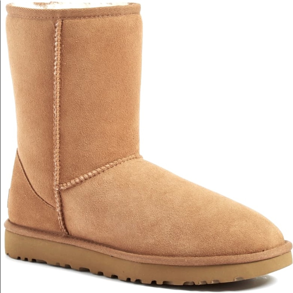 UGG short tan boots women’s size 7